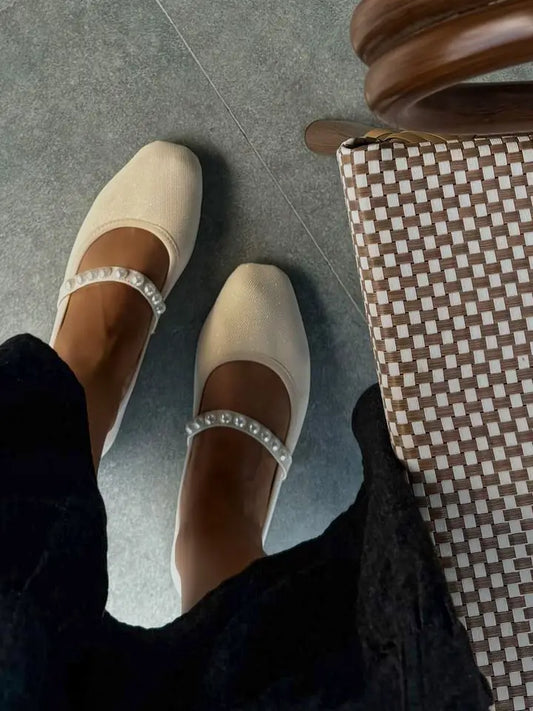 Albi Mary Jane Flat in White